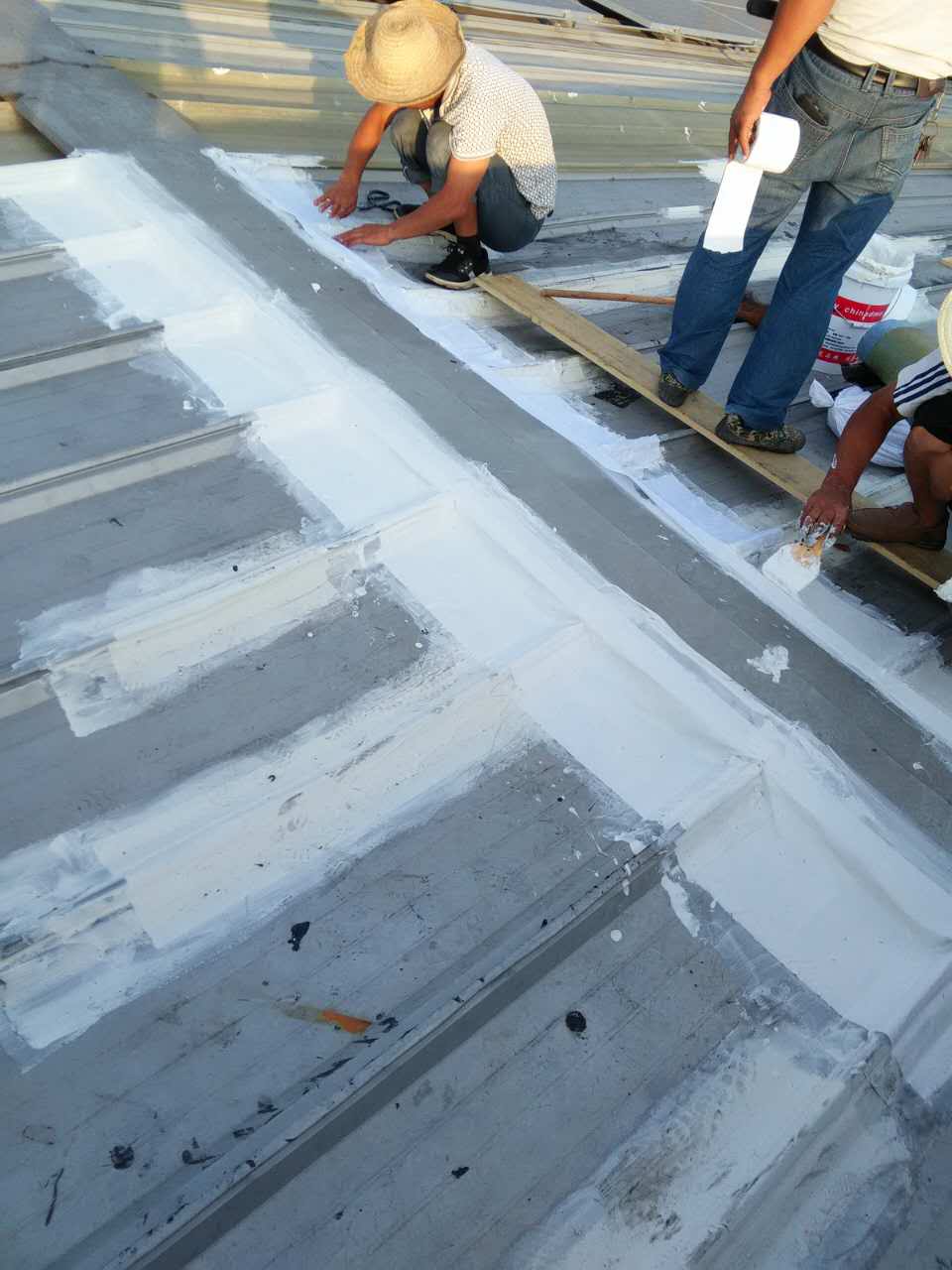 彩鋼瓦屋面防水